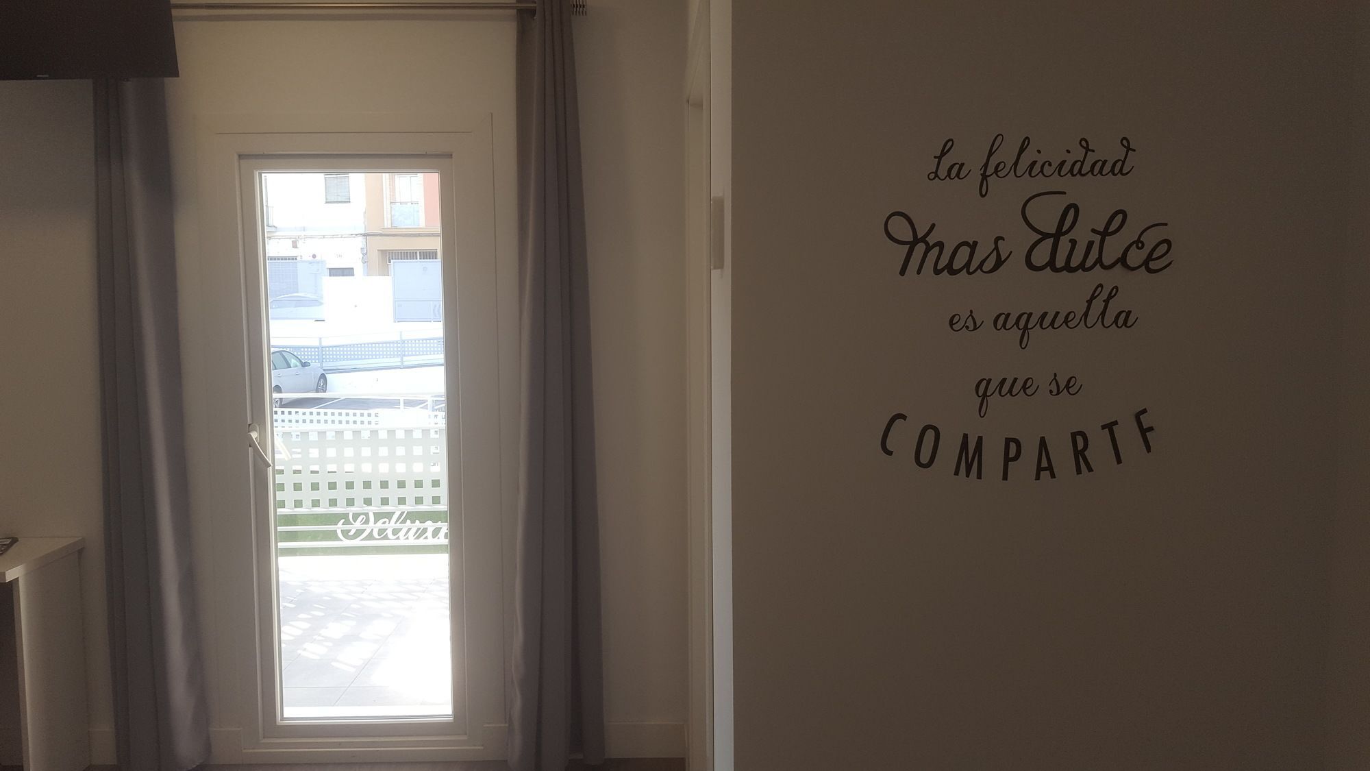 Deluxe Hostels & Suites ميريذا المظهر الخارجي الصورة